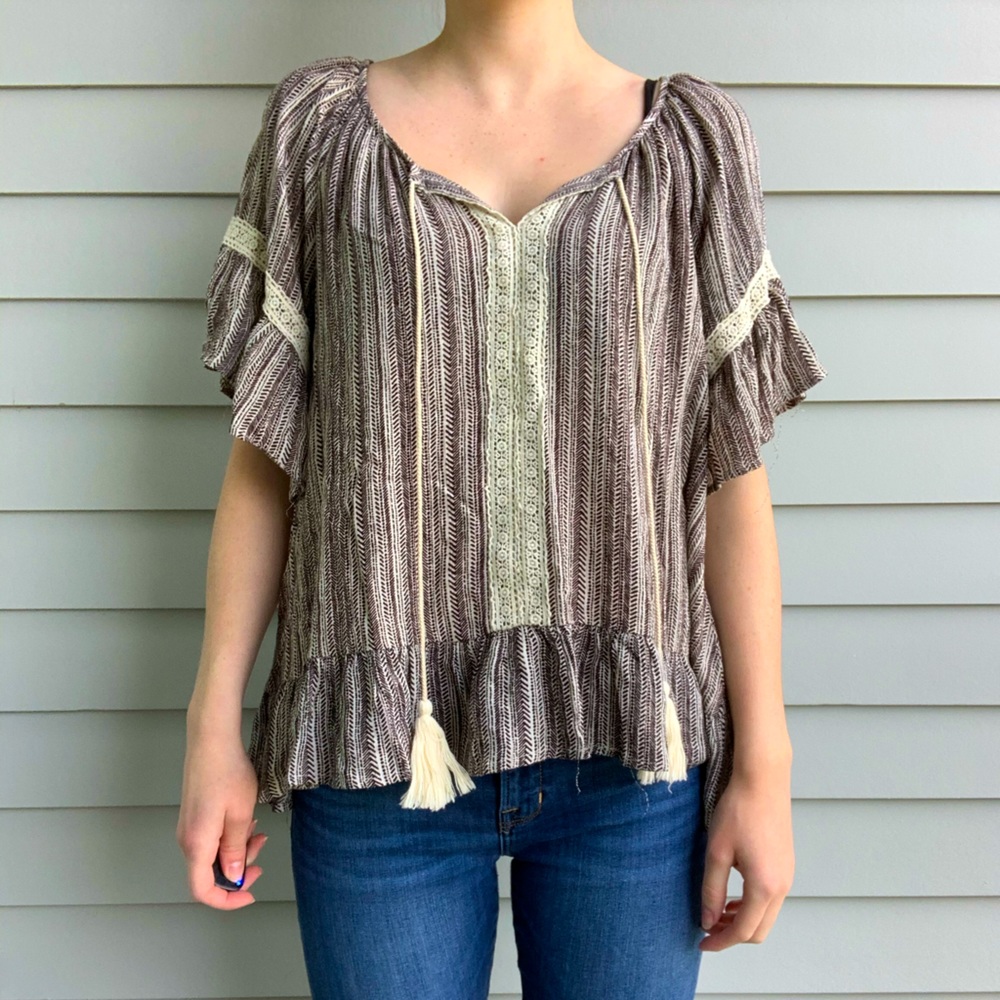 FRANCESCAS V Neck Indie Boho Top w/ Tassels